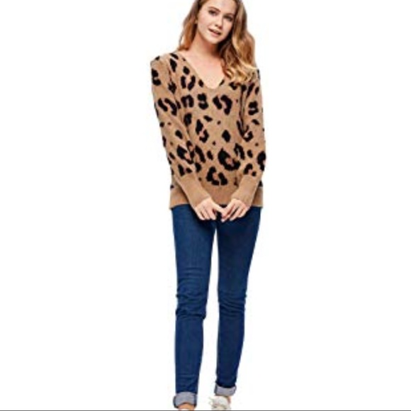 TABITHA Leopard Print Pullover Sweater - Picture 6 of 6